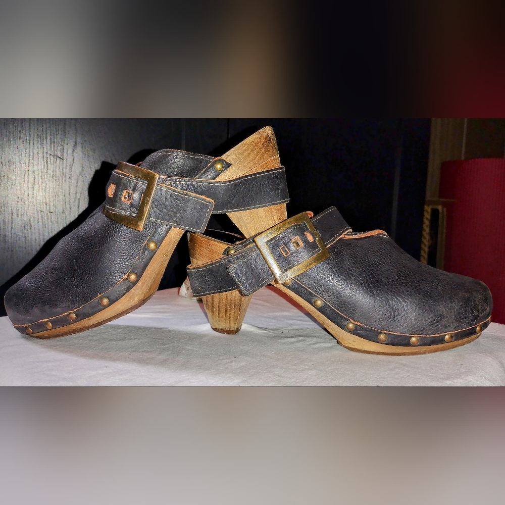 Sanita clog mules